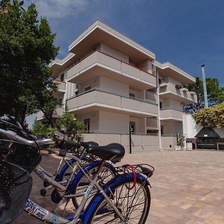 Holiday Club Residence Alba Adriatica Eksteriør bilde